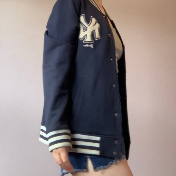 Yankees Varsity Jacket - Picture 2 of 3